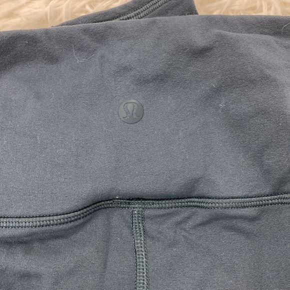 Lululemon Reveal Tight Interconnect *25.5" Gravity - Picture 7 of 7
